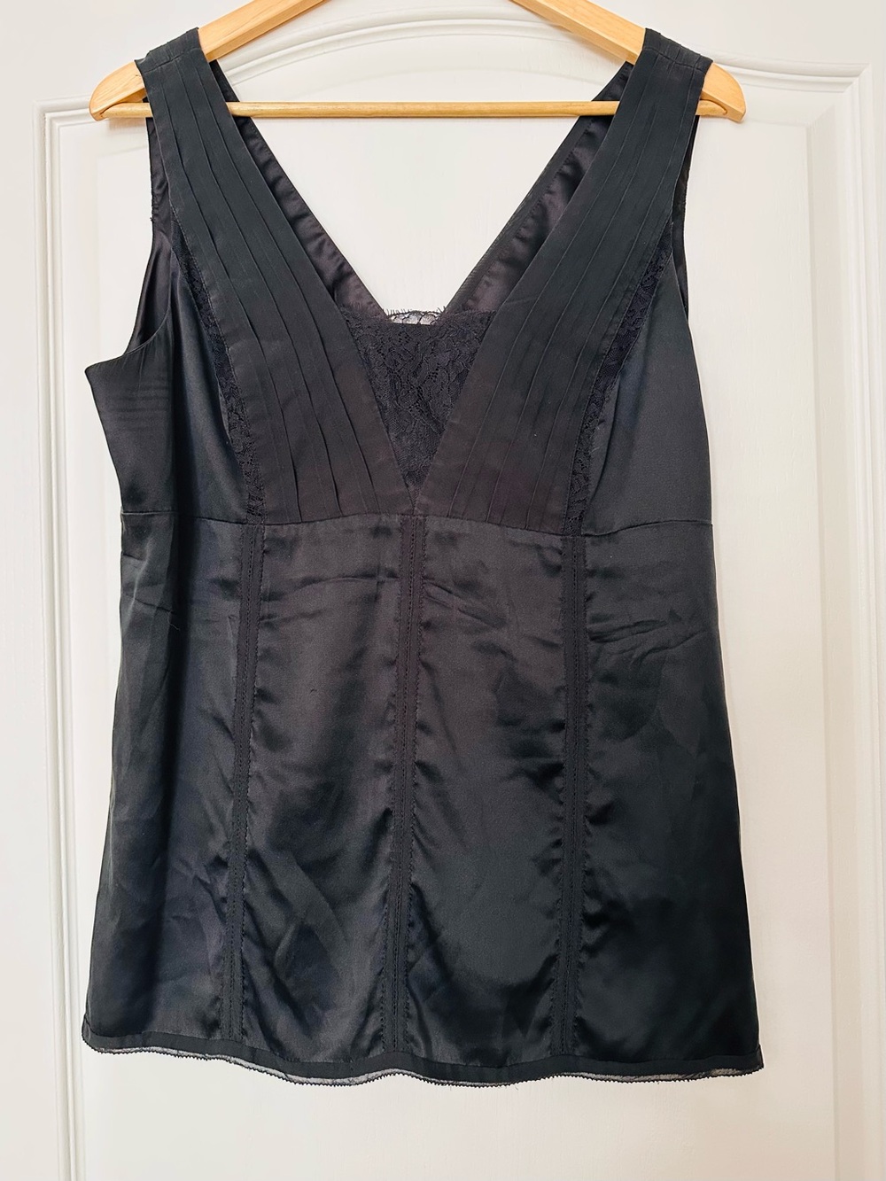 White House Black Market Black Silk Lace-Trim Chemise Top size 14